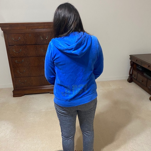 Juicy Couture Zip-Up Hoodie - Picture 4 of 5